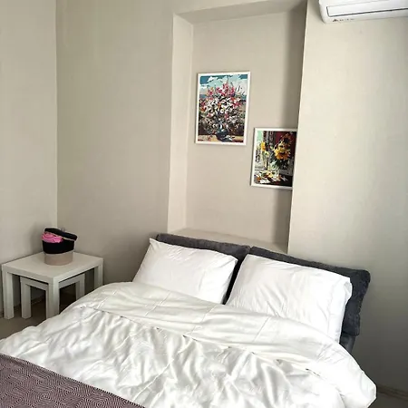 Pink House - Location By Seashore, Fiber Internet Villa Istanboel