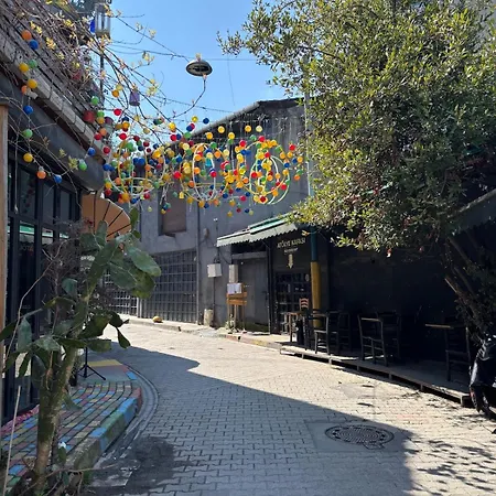 Villa Pink House - Location By Seashore, Fiber Internet