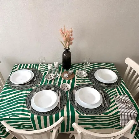 Pink House - Location By Seashore, Fiber Internet Villa Isztambul
