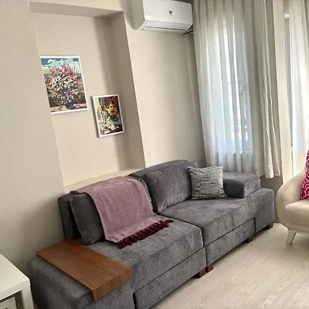 Pink House - Location By Seashore, Fiber Internet * 이스탄불