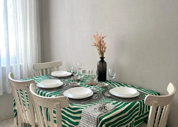 Pink House - Location By Seashore, Fiber Internet Estambul