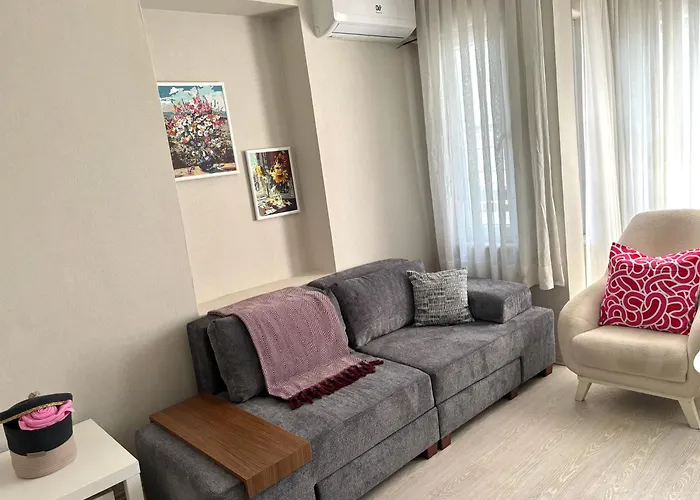 Pink House - Location By Seashore, Fiber Internet * Estambul