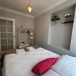 Villa Pink House - Location By Seashore, Fiber Internet